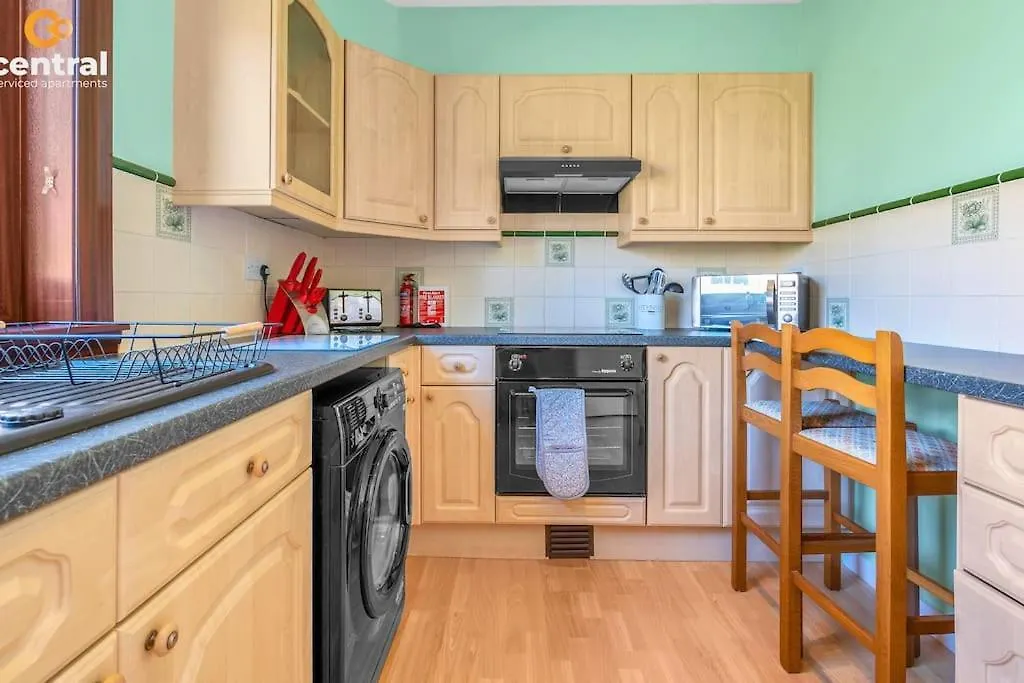 Central Serviced Apartments - Info Only Listing - Contact Us For Long Term Stays At Central Short Lets - 30 Plus Properties Available Dundee
